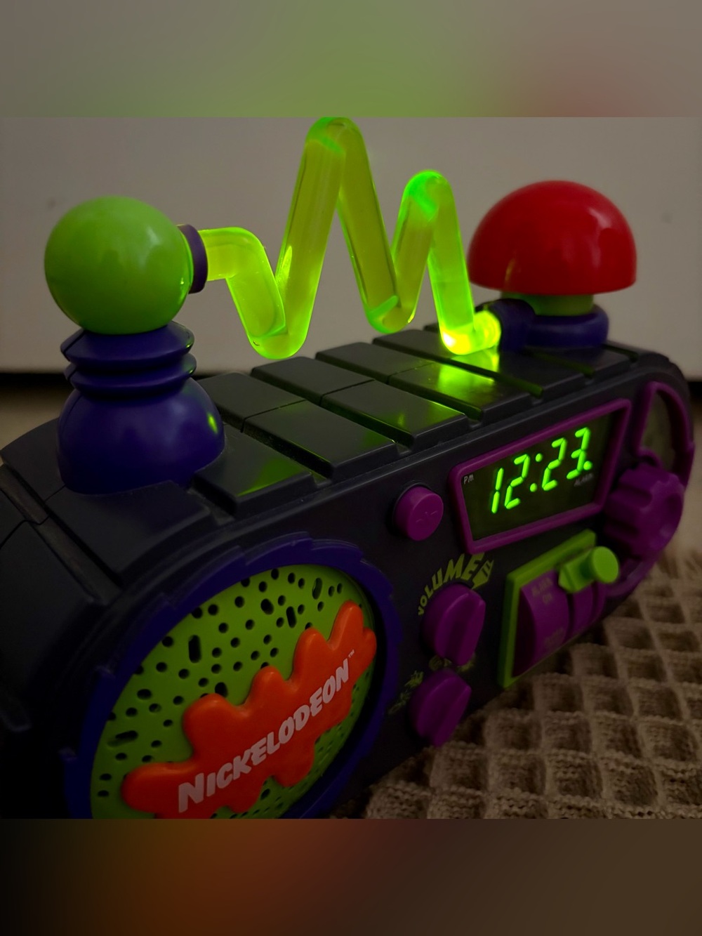 Vintage Nickelodeon Time Blaster Radio/Alarm Clock - Picture 3 of 12